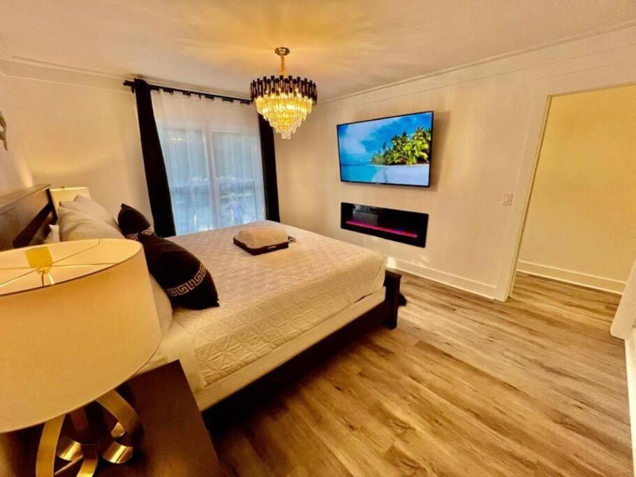 Luxury City Loft In Gainesville B Εξωτερικό φωτογραφία